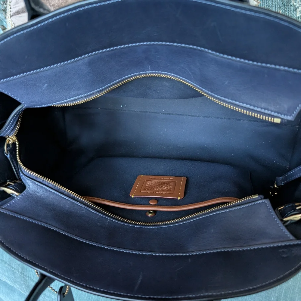 Coach Empire Navy Blue 40 - Picture 5 of 13